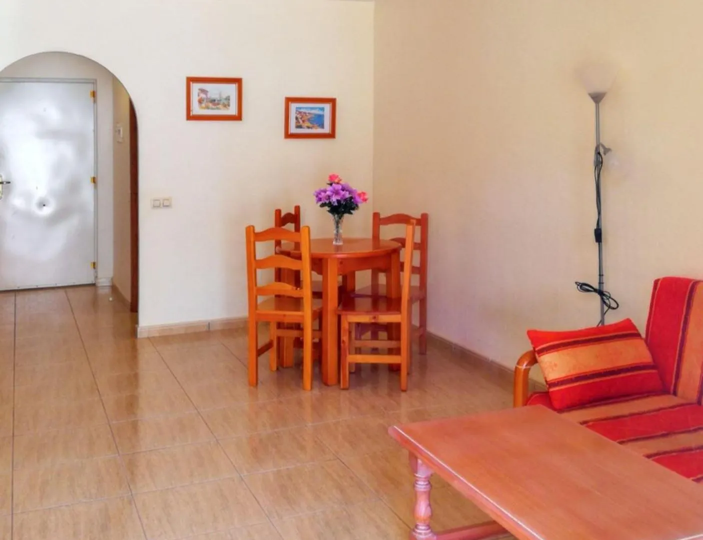 Costa del Silencio Beachside Apartment with Pool and Wi-Fi
